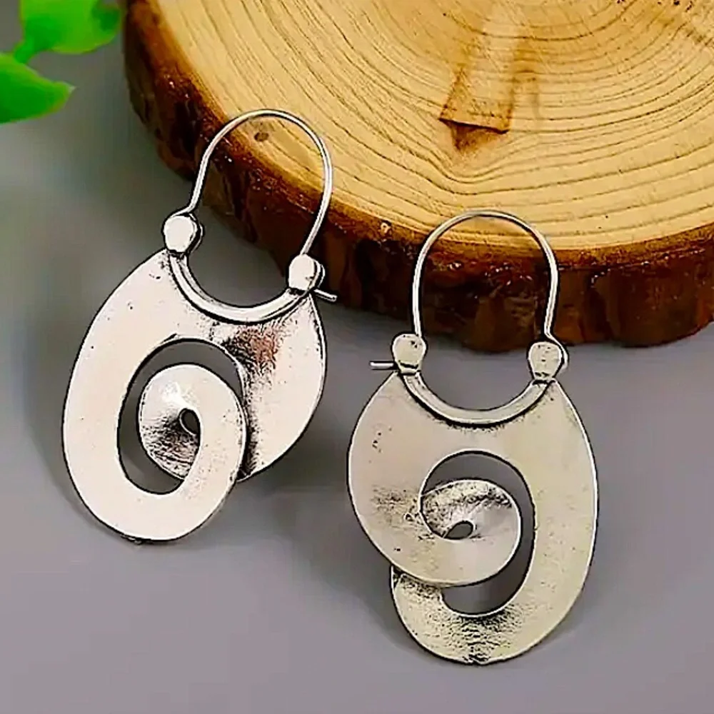 Silver Swirl Boho Earrings Geometric Irregular Dangle - Picture 4 of 7